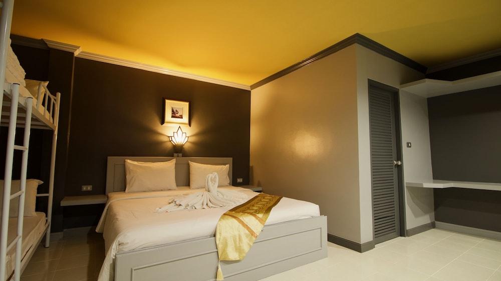 The Little Moon Residence Patong Luaran gambar