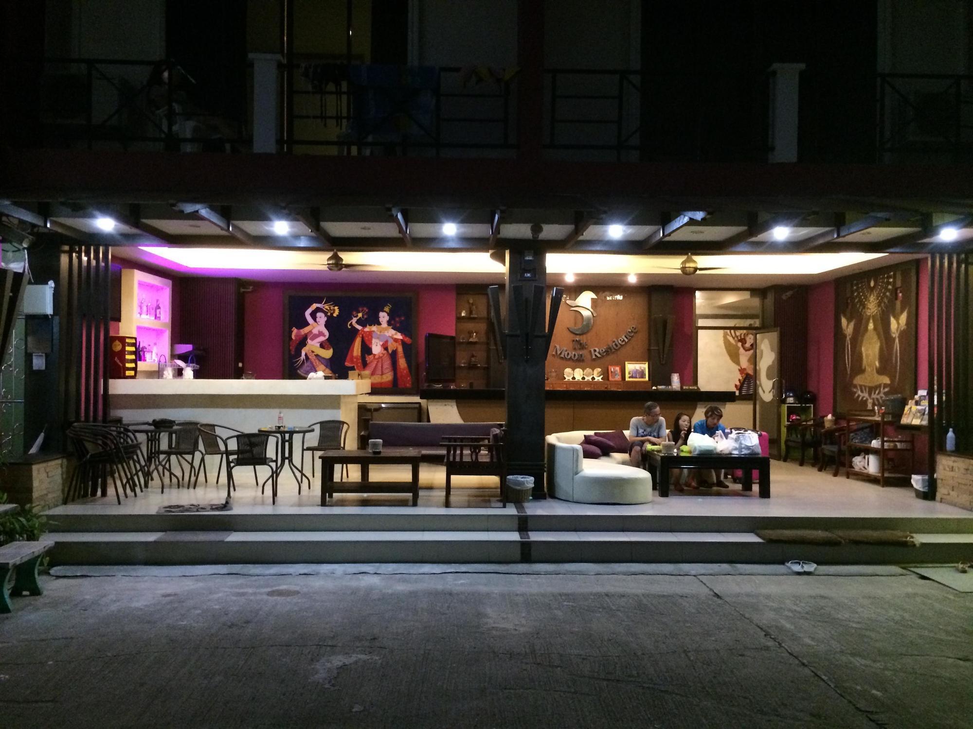 The Little Moon Residence Patong Luaran gambar