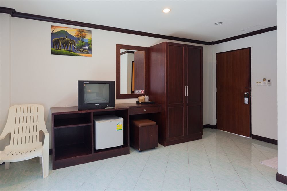 The Little Moon Residence Patong Luaran gambar